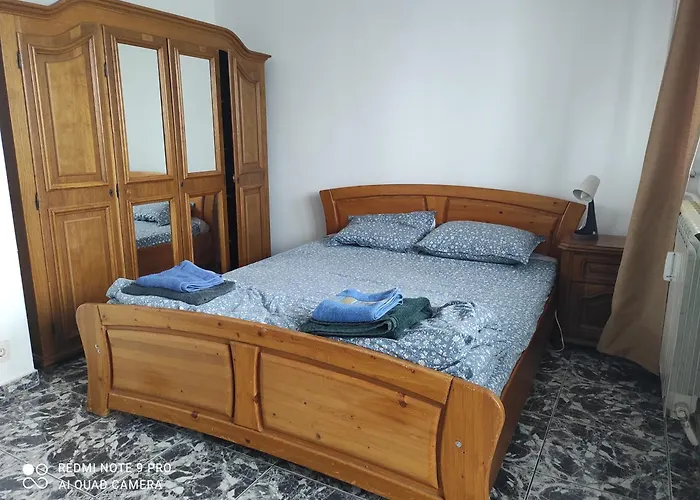 - Unirii - Timpuri Noi Apartman *
